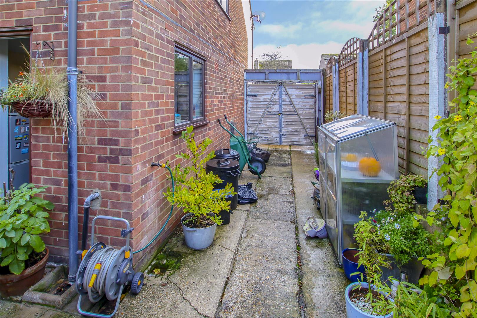 Barn Mead, Doddinghurst, Brentwood Keith Ashton